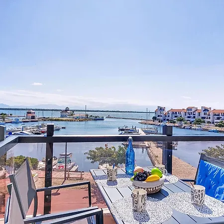 Palmyra-10 By Interhome