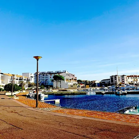 Palmyra-10 By Interhome *