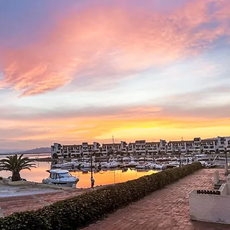 Palmyra-10 By Interhome *